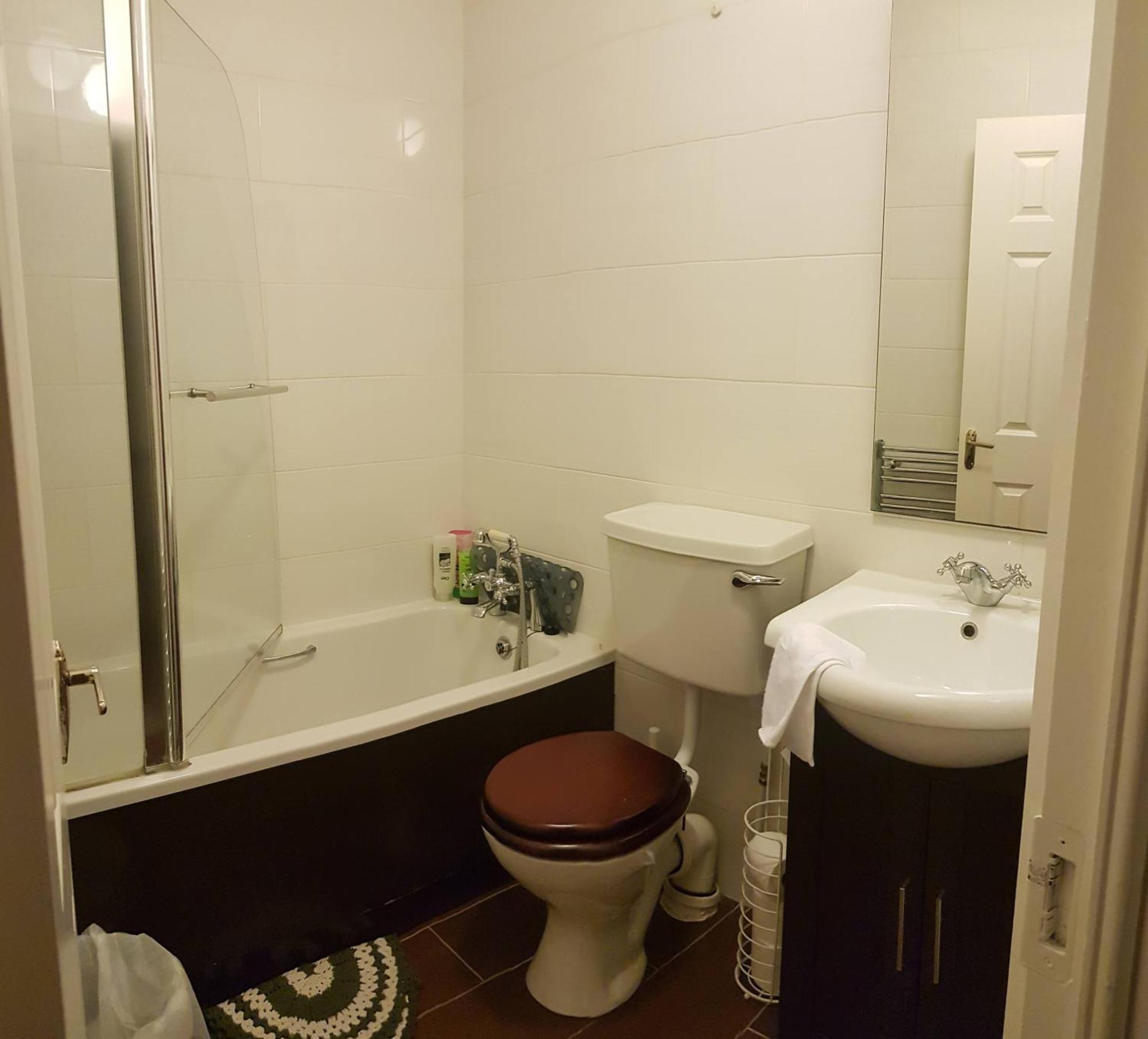 3 Bedroom 3 Bathroom House, Dublin Lucan Exteriör bild